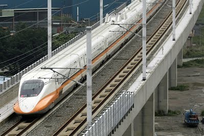 В Индии планируют развивать высокоскоростное движение на коротких железнодорожных линиях