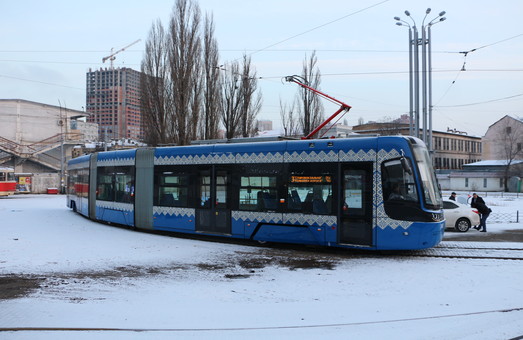 В Киеве проектируют трам-трейн на Троещину: три варианта маршрута