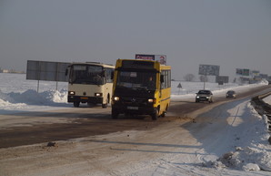 Снегопад стал причиной отмены междугородних автобусных рейсов из Одессы