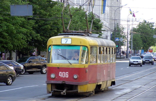 В Харькове планируют купить 20 подержанных трамваев, оформленных как ремонт