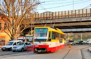 С сегодняшнего дня одесские трамваи возвращаются на конечную остановку у Пересыпского моста