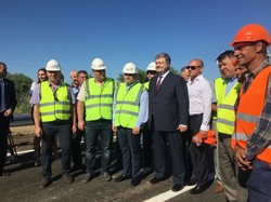 Пётр Порошенко торжественно открыл мост на трассе Одесса - Рени (ФОТО)