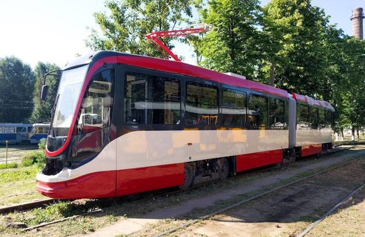 Новый трамвай от одесско-днепровской компании для Египта вышел на испытания (ФОТО)