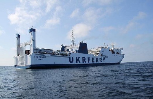 Одесская судоходная компания закупает старые паромы