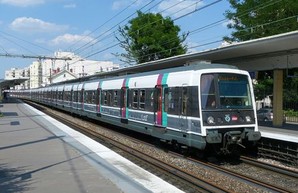 Париж закупит 180 поездов для городской железнодорожной линии B сети RER