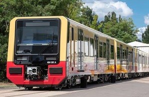 Для городской железной дороги Берлина собрали первый поезд