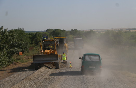 В Одесской области потратят на ремонт дорог вдвое запланированной суммы
