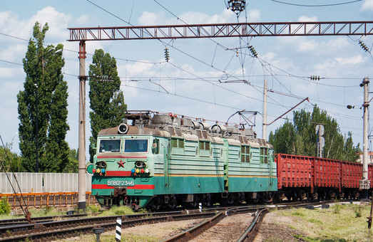 На 130 украинских станциях грузится менее одного вагона в день