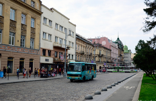 Во Львове решили изменить режим работы маршруток на автобусный
