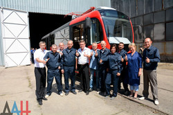 Донецкие сепаратисты пиарят якобы новый трамвай из старой "Татры" (ФОТО, ВИДЕО)