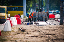 Как в Одессе проходит ремонт трамвайных рельсов на 5-й Фонтана (ФОТО)