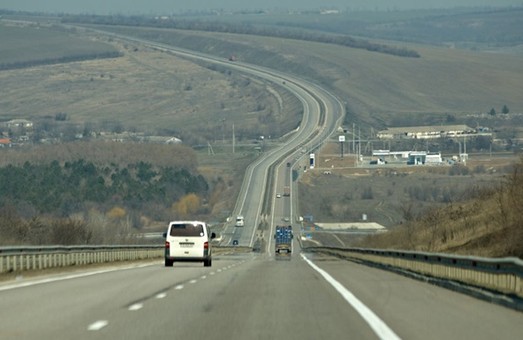 В Одесской области планируют отремонтировать 300 километров дорог