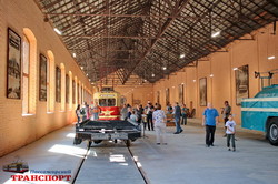 Одесситам показали новый трамвай "Одиссей" и музей электротранспорта (ФОТО)