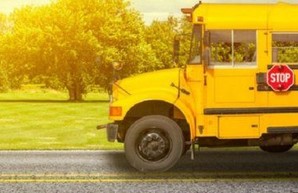Школьный автобус в США разогнали почти до 600 км. в час