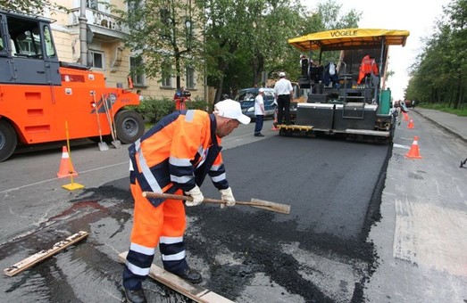 Фирма из Одесской области будет ремонтировать улицу в Киеве