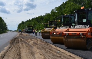 Миллиард гривен в 2019 году потратят на местные дороги Винницкой области