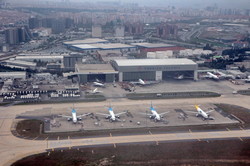 Как работает аэропорт Ататюрка накануне закрытия (ФОТО)