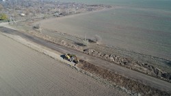 Одесский автодор показал, как ремонтируют автотрассу между Лиманским и Граденицами