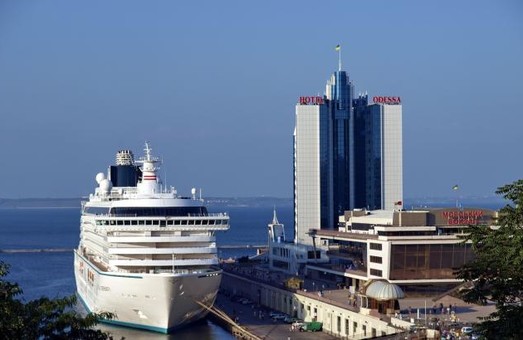 Одесский порт становится туристическим объектом