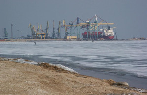 Украинские морские порты Азовского моря заблокированы Россией