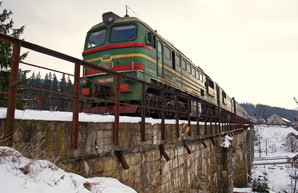 Из Одессы в Ужгород и Львов на новогодние праздники будут курсировать дополнительные поезда