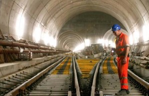В Швейцарии готовятся к открытию самого длинного и глубокого тоннеля в мире