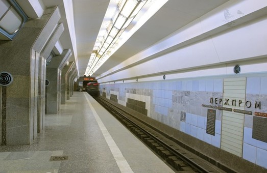Электронный билет в харьковском метрополитене в этом году заработать не успеет