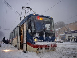 Одесский транспорт 9 лет назад: как город погрузился в снежный коллапс (ФОТО)
