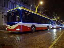 По Одессе проехал яркий и красочный парад новогодних троллейбусов (ФОТО, ВИДЕО)