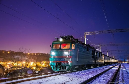 «Укрзализныця» назначила дополнительный поезд из Киева в Харьков через Полтаву
