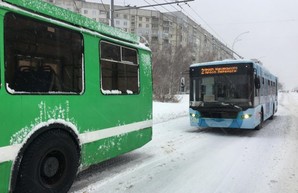 В Харькове из-за непогоды городской транспорт работал с перебоями