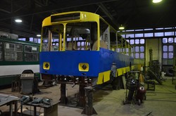 В Житомире продолжают капитально восстанавливать троллейбусы