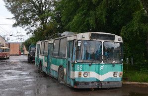 В Луцке хотят восстановить самый старый в городе троллейбус ЗиУ
