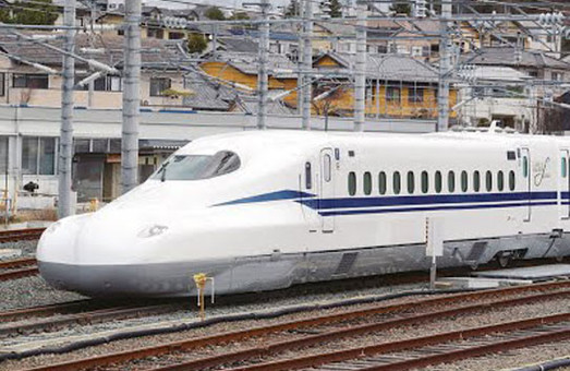 Японцы начинают испытывать новый высокоскоростной поезд
