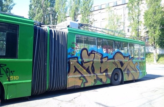 Из-за давки и вандализма, «Киевпасстранс» несет значительные убытки