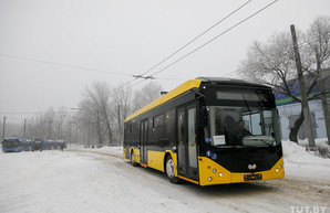 Завод "Белкоммунмаш" представил первый электробус на базе массовой "321-й" модели (ФОТО)