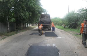 «Березивкаагрошляхбуд» будет выполнять эксплуатационное содержание местных автодорог в четырех районах Одесской области