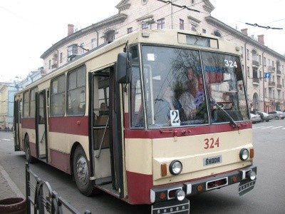 В Черновцах в троллейбусах завтра запустят электронный билет