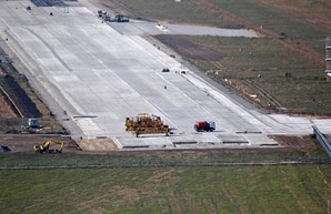 Полномасштабные работы по строительству новой взлетно-посадочной полосы в аэропорту Одессы возобновятся уже в марте
