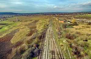 В Украине движение поездов закрыто на почти 2000 километров путей