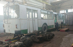 В троллейбусном депо Луцка показали, как ремонтируют троллейбусы (ФОТО)