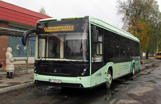 Владимир Омелян: в трех городах Украины сейчас тестируют электробусы
