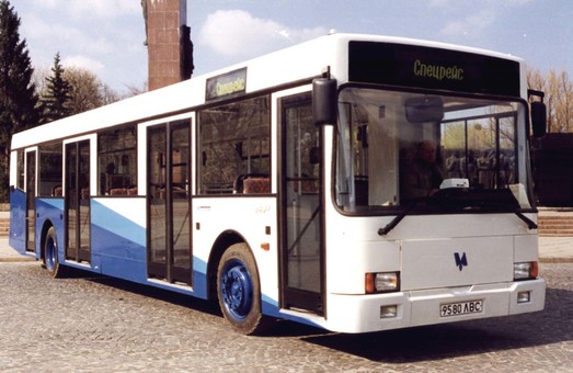 Первый украинский низкопольный автобус появился еще в конце 1990-х