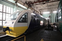 «Укрзализныця» модернизировала еще один рельсовый автобус для линии «Kyiv Boryspil Express»
