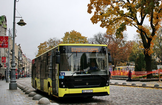 Несмотря на падение общее падения производства автомобилей в Украине, количество выпущенных автобусов растет