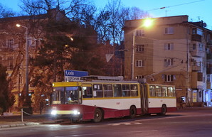 Часть общественного транспорта Одессы будет работать всю Пасхальную ночь