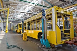 В Луцке показали, как идет производств троллейбусов для Киева и Харькова