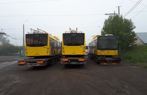 В Черновцы из Днепра прибыло три новых троллейбуса