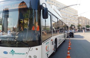 Двух потенциальных поставщиков троллейбусов в Днепр местные журналисты обвиняют в связях между собою и в тендерных махинациях