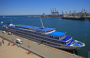 В Одессу сегодня утром зашел круизный лайнер «Принцесса Днепра»